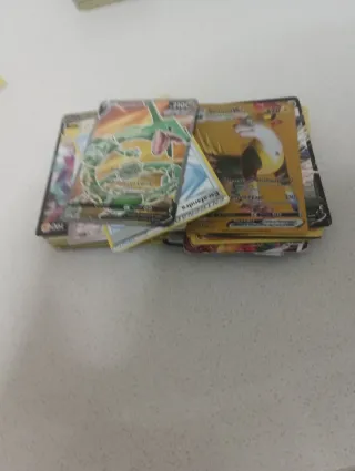 Cartas Pokémon Rayquaza V