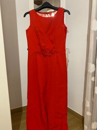 Mono rojo de fiesta con pedrería