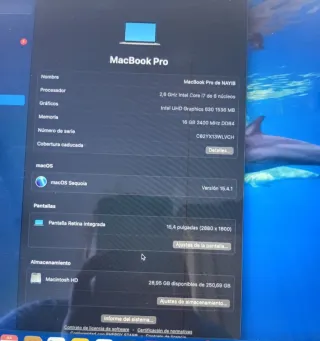 MacBook Pro i7 16GB RAM Plata