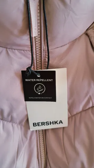 Cazadora Bershka Puffy Capucha Pelo Rosa Talla XS