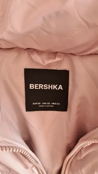 Cazadora Bershka Puffy Capucha Pelo Rosa Talla XS