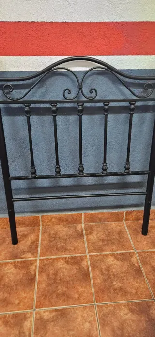 Cama articulada de madera y metal Oferta por 2