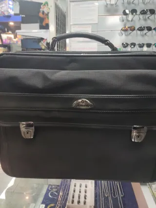 Maletín Samsonite Negro