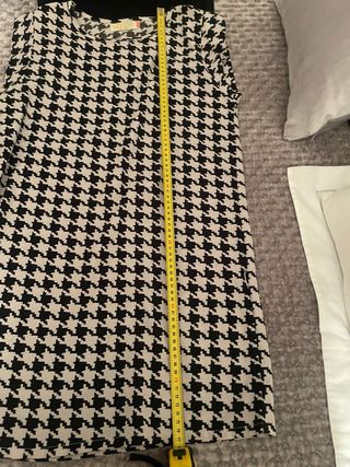 Abiti neri e fantasia pied-de-poule