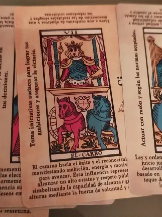 Baraja cartas tarot + pequeño manual
