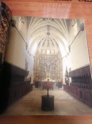 Monasterios En España. Arquitectura Y Vida Moná...