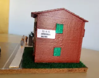 Casa Cantoniera con Pensilina Bus 1:160