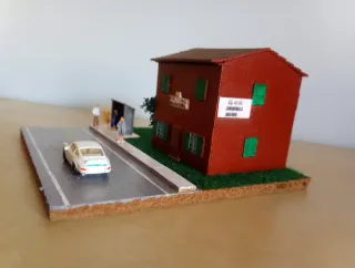 Casa Cantoniera con Pensilina Bus 1:160