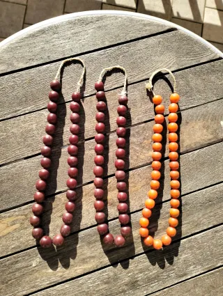 Collana perline marroni e arancioni