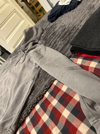 Sudadera Pull & Bear gris talla XS