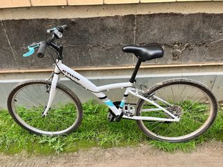 Bicicleta infantil Btwin blanca