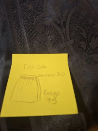 Corpiño y falda de labradora a conjunto