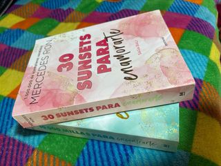 Libros 30 sunsets para enamorarte y 10.000 millas