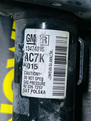 Amortiguadores Delanteros Opel Astra J