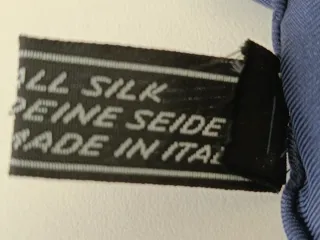 Pañuelo de seda Corum náutico