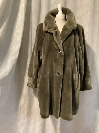 Cappotto vintage pelliccia ecologica svasato