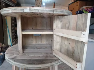 Mesa mueble para salon o exterior