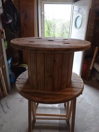 Mesa mueble para salon o exterior