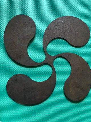 Lauburu de Hierro Fundido