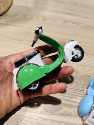 Modellini Vespa 2 pezzi