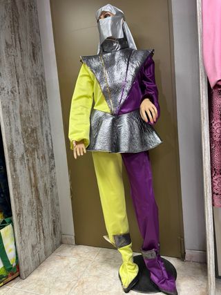 Gran liquidacion uno 10€ 20 o mas 5€ todos 3€ uno