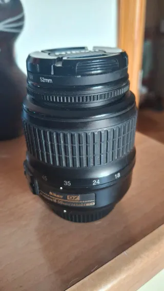 Cámara Nikon F90X + Objetivo 18-55