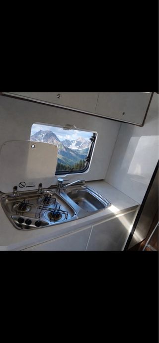 Autocaravana capuchina (2018)