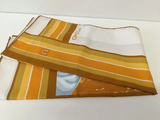 Pañuelo de seda Omega