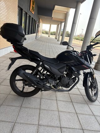 Yamaha Ys125 Negra