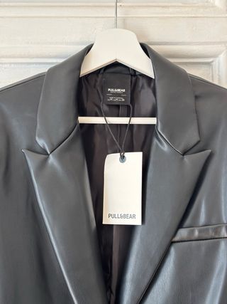 Americana de piel negra Pull&Bear