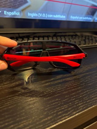 Gafas SEVEN rojas y multicolor