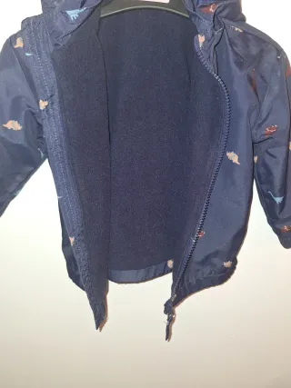 Chaqueta infantil H&M dinosaurios azul