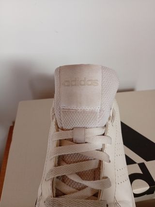 Zapatillas Adidas . Número 35