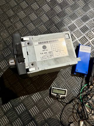 Radio CD Volkswagen y Parrot CK3100