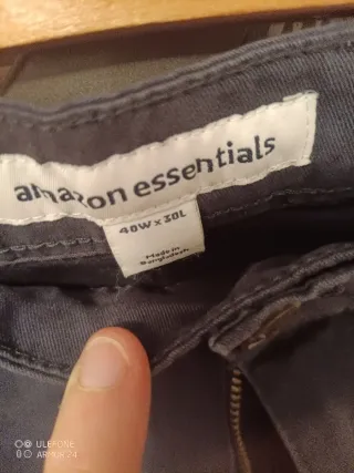 Pantalones Amazon Essentials Gris