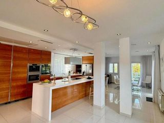 Chalet en alquiler en Paraíso - Atalaya- Benamara en Estepona