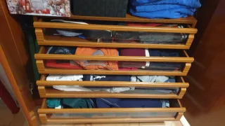 Cajoneras de armario con frente de cristal-madera