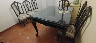 Mesa de salón y 6 sillas