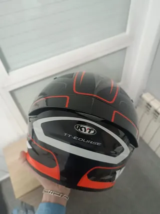 Casco Moto KYT Naranja y Blanco