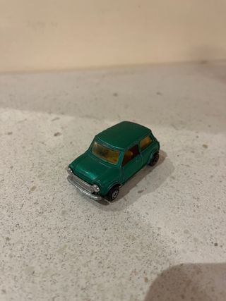 Guisval maquetas coches vintage. Leer descripción