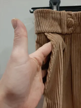 Falda de pana marrón claro