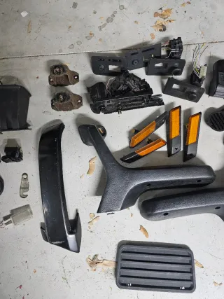 Lotto ricambi BMW E30