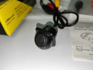 Cámara trasera coche con guías aparcamiento