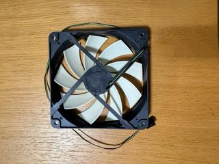 Ventilador Arctic F12 en perfecto estado