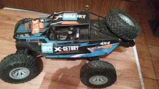 Coche RC Todoterreno 4x4 variador de tres motores