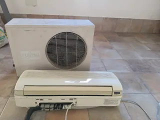 Aire Acondicionado Fujitsu Split y consola