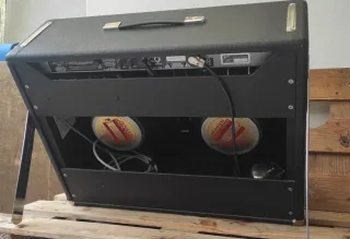 Fender 65 Twin Reverb Amplificador Guitarra