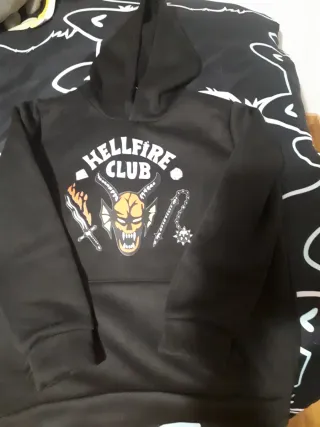 Sudadera Stranger Things Hellfire Club