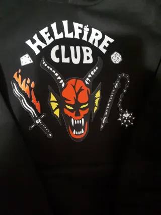 Sudadera Stranger Things Hellfire Club
