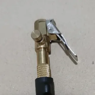 MEDIDOR PRESIÓN NEUMATICOS 4 BAR CORTO NUEVO!!!